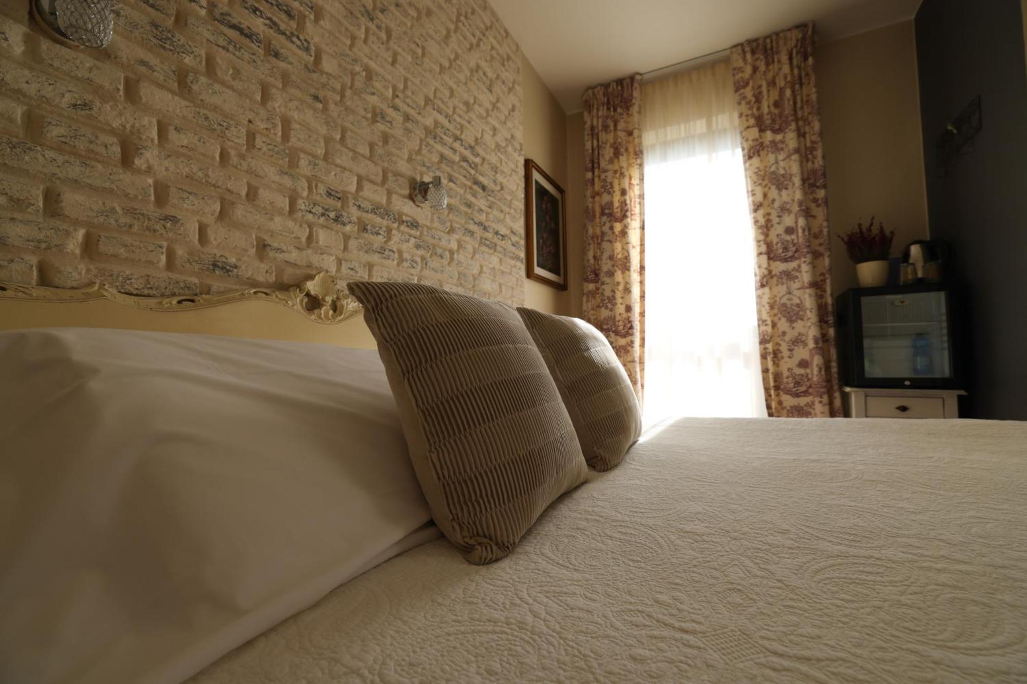Hotel Florence Manerba del Garda Δωμάτιο φωτογραφία